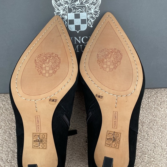 Vince Camino black suede ankle booties. Size 6.5 - Picture 3 of 3